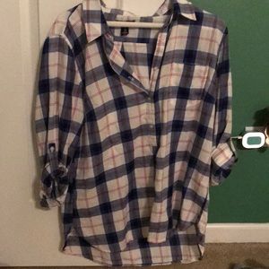 Women’s Plaid Top